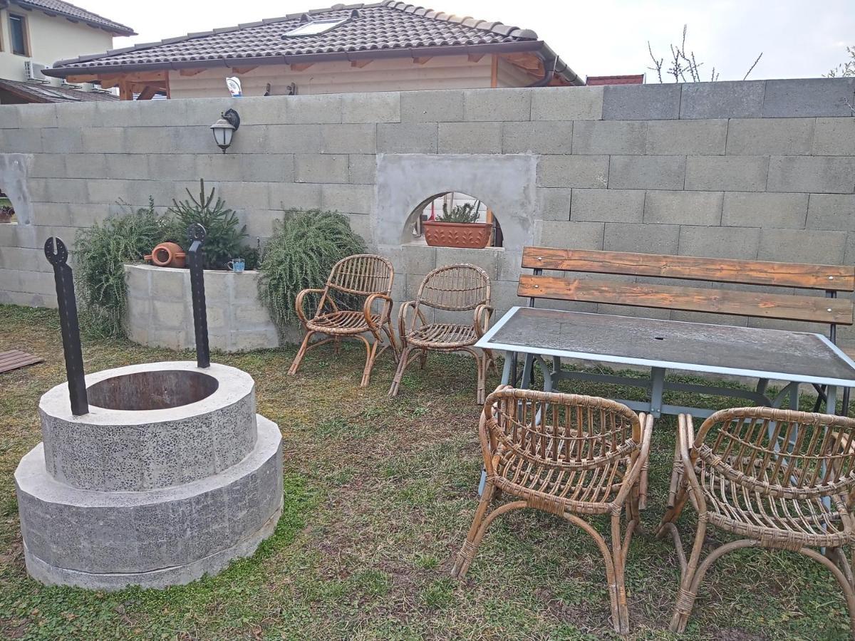 Borostyan Vendeghaz Apartment Balatonkeresztur Ngoại thất bức ảnh