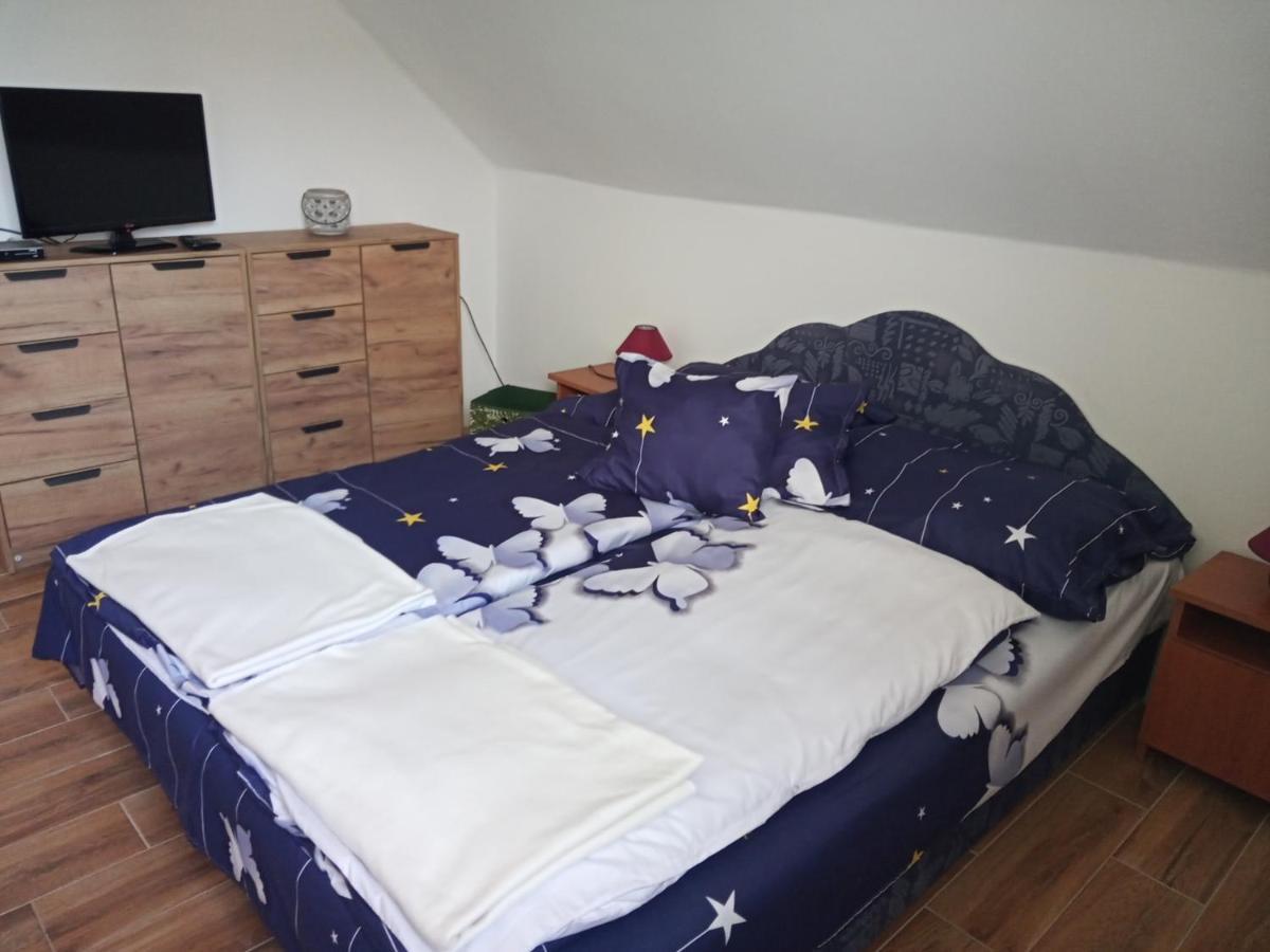 Borostyan Vendeghaz Apartment Balatonkeresztur Ngoại thất bức ảnh