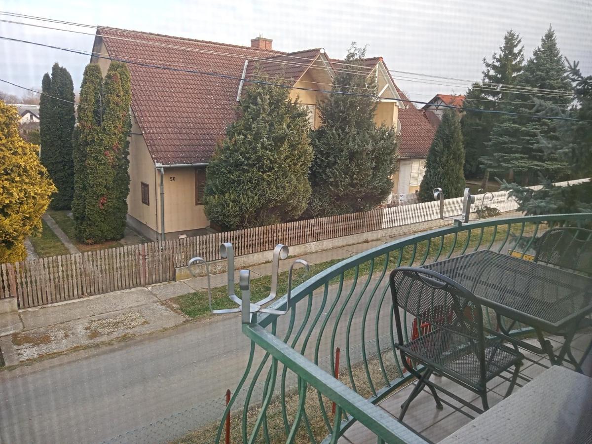 Borostyan Vendeghaz Apartment Balatonkeresztur Ngoại thất bức ảnh